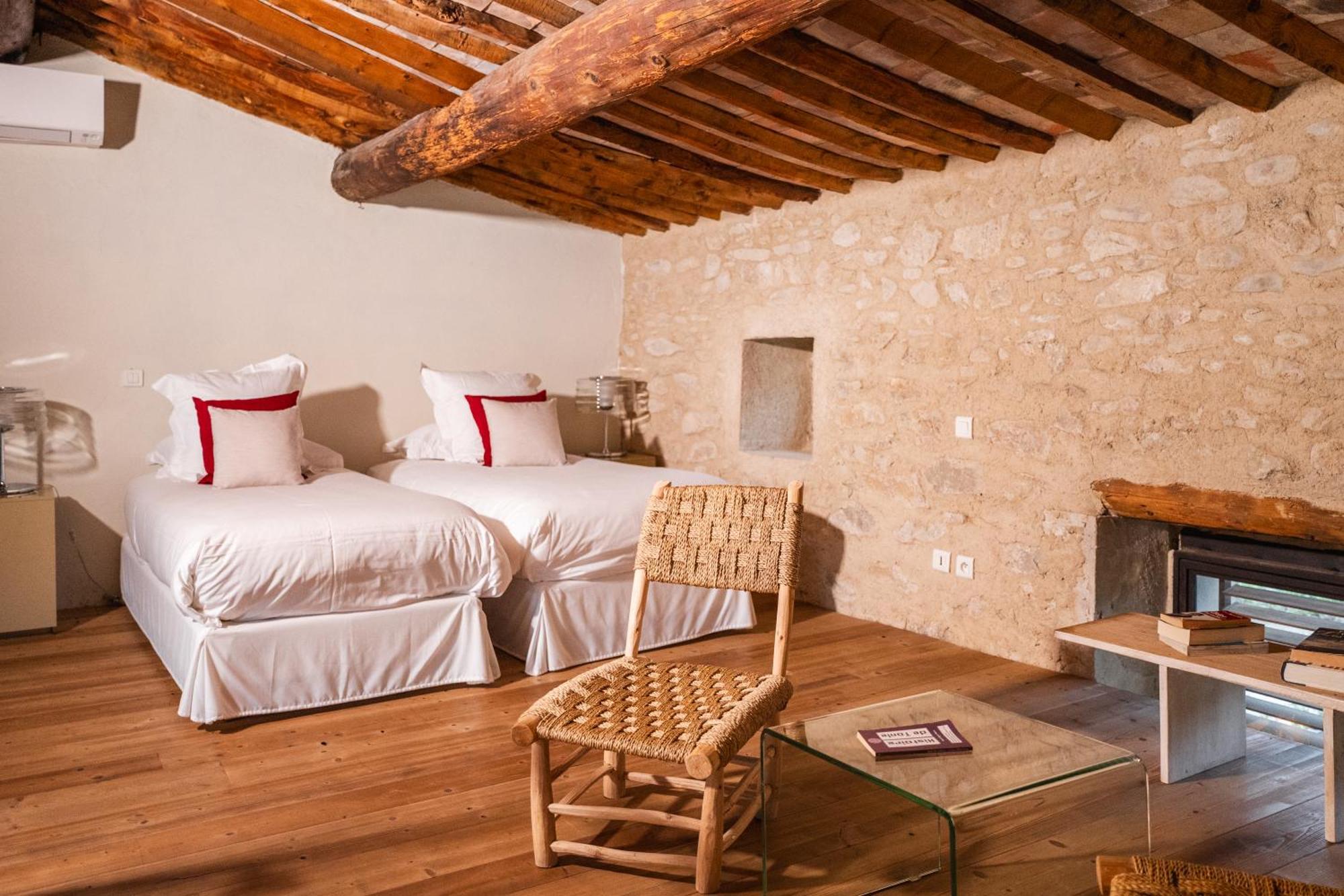 Le Galinier, a Beaumier hotel Lourmarin Zimmer foto