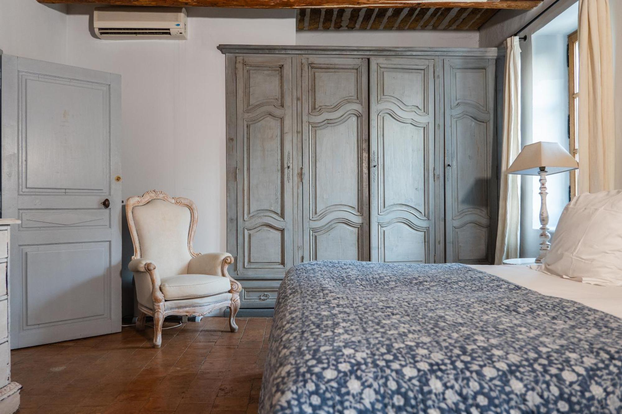 Le Galinier, a Beaumier hotel Lourmarin Zimmer foto